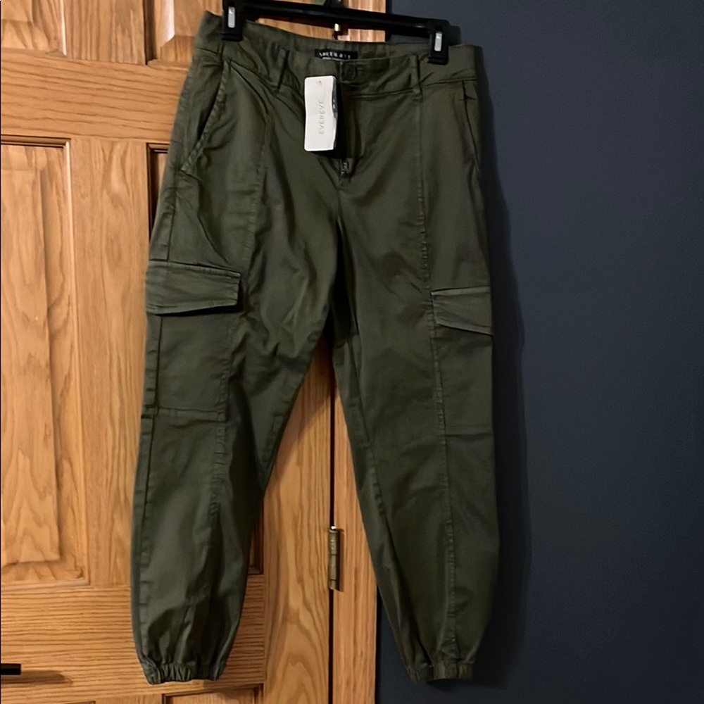 Evereve Olive Green Jogger Pants